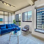 Luxurious Hotel-Type Living Couples Retreat- Pool