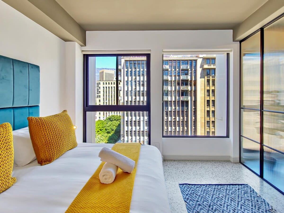 Luxurious Hotel-type Living Couples Retreat- Pool *